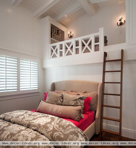 CA Beach Home - traditional - bedroom - phoenix