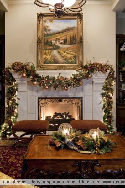 Traditional Christmas Living and Dining Room - traditional -  - austin