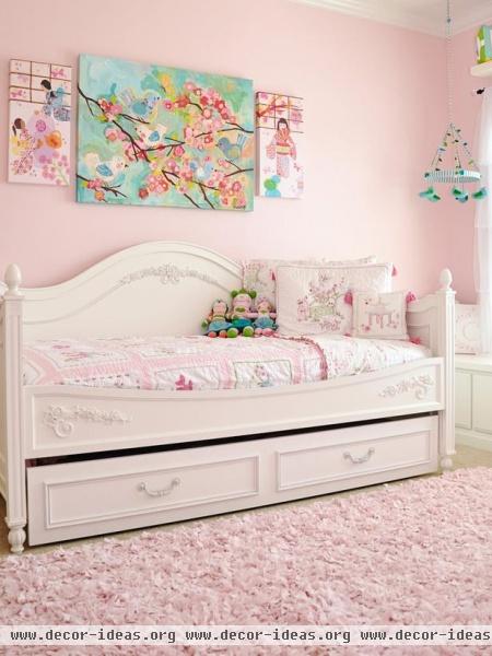 Traditional Kids' Rooms  Susie Fougerousse : Designer Portfolio