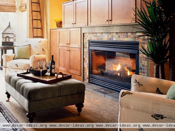 2001 Northwest Idea House: Family Room Fireplace 2001 Northwest Idea House: Family Room Fireplace
