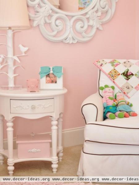 Traditional Kids' Rooms  Susie Fougerousse : Designer Portfolio