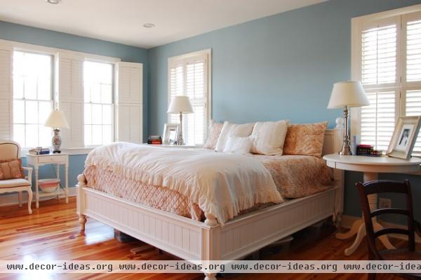 My Houzz: Charming Mountain Chic home on the foothills of Lookout Mountain - traditional - bedroom - birmingham