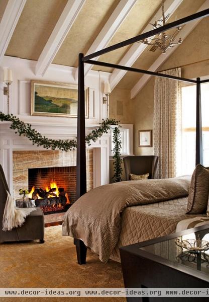 Decorating: Holiday Mantels Decorating: Holiday Mantels