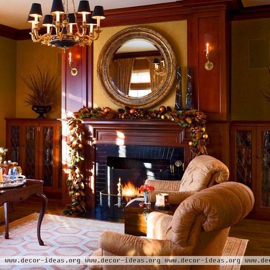 Decorating: Holiday Mantels