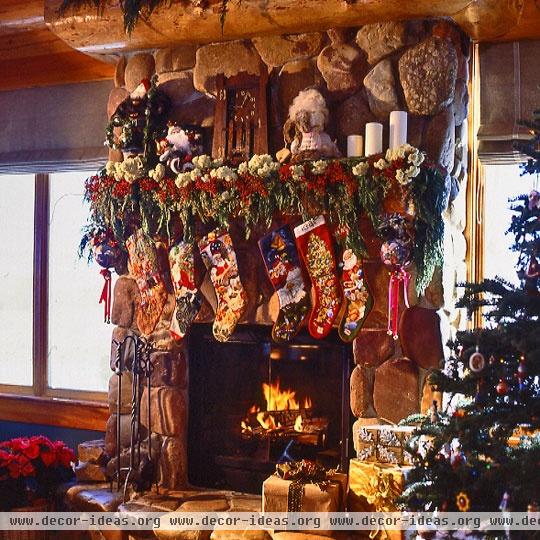 Decorating: Holiday Mantels