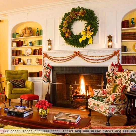 Decorating: Holiday Mantels