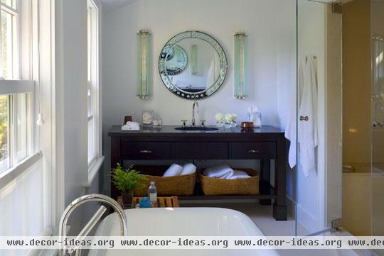 Decorating: Bath Vanities Decorating: Bath Vanities