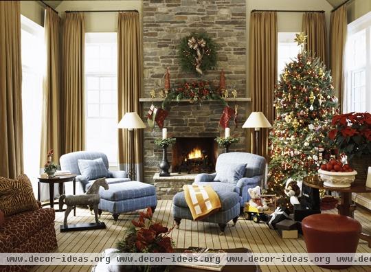 Decorating: Christmas Trees! Decorating: Christmas Trees!