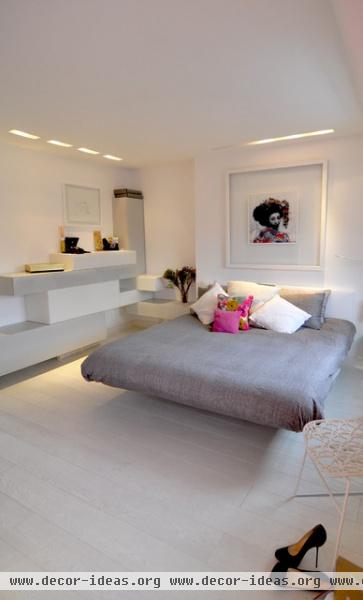 Floating away... - contemporary - bedroom - london