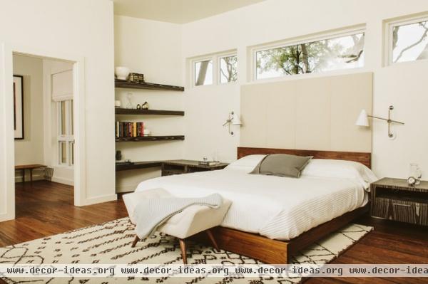 1960's Malibu Inspired New Construction - modern - bedroom - other metro