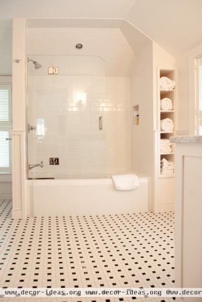 Provincetown Beach House - traditional - bathroom - boston