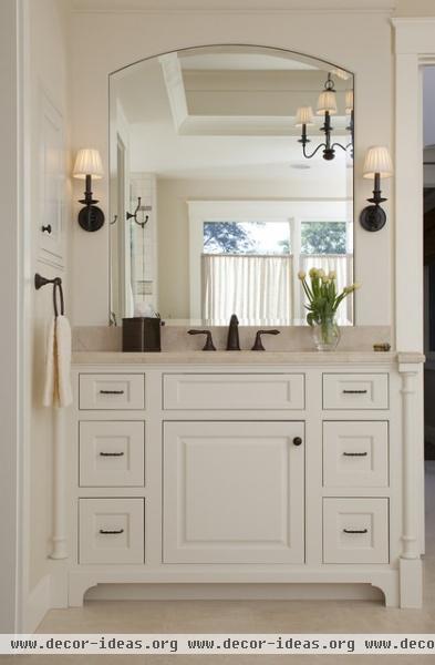 House in Sonoma - traditional - bathroom -