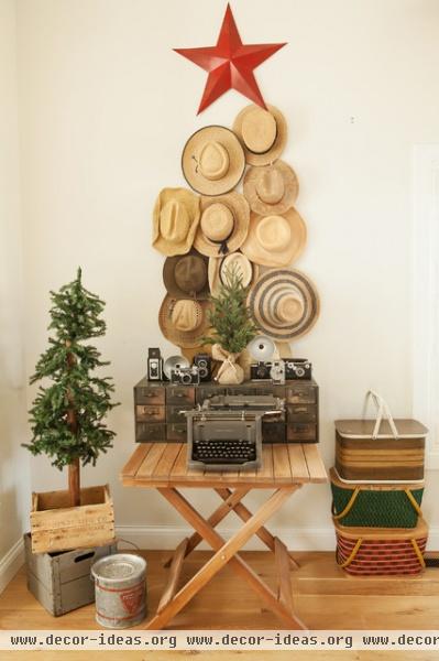 Holiday Decor - contemporary - family room - columbus