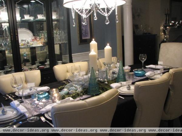 Christmas/Holiday Decorating - eclectic - dining room - toronto