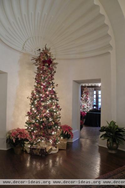 Dallas TX: The DeGolyer Estate - traditional - entry - dallas