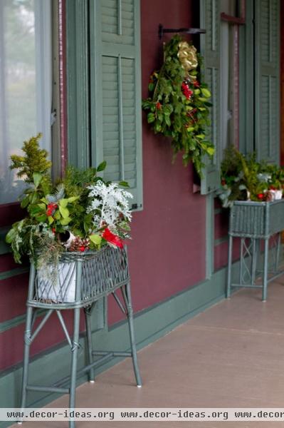 Wilderstein Holiday Tour - traditional - porch - new york