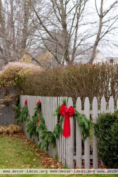 Rhinebeck, NY, Winter Decor - traditional - landscape - new york