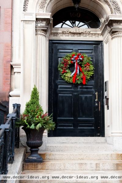 Christmas Holiday Decor - traditional - entry - boston