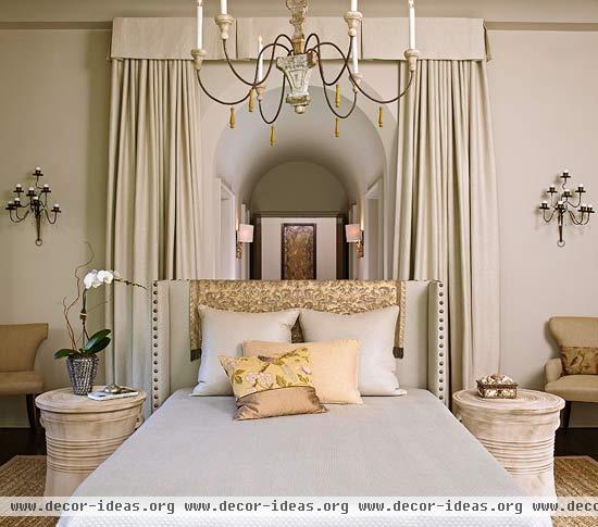 Dramatic Bed Canopies and Draperies Dramatic Bed Canopies and Draperies