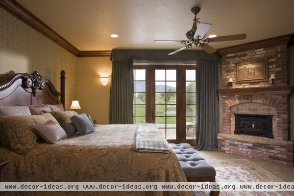 Montana mix - traditional - bedroom - other metro Montana mix - traditional - bedroom - other metro