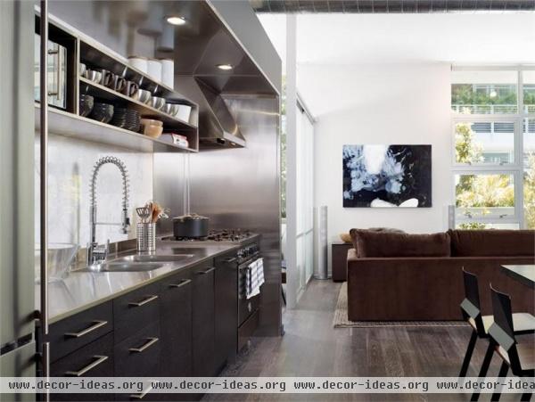 Open Contemporary Kitchen by Gabriel Benroth, Adam Rolston & Drew Stuart Open Contemporary Kitchen by Gabriel Benroth, Adam Rolston & Drew Stuart
