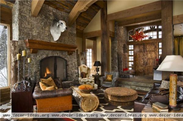 Open Country/Rustic Living Room by Jerry Locati
