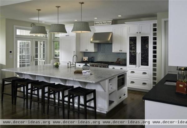Classic Traditional Kitchen by Susan Fredman Classic Traditional Kitchen by Susan Fredman