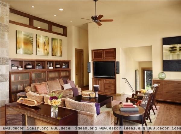Cozy Contemporary Living Room by Laura Britt Cozy Contemporary Living Room by Laura Britt