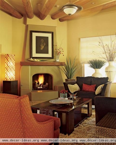 Homey Country/Rustic Living Room by Amy Bubier Homey Country/Rustic Living Room by Amy Bubier