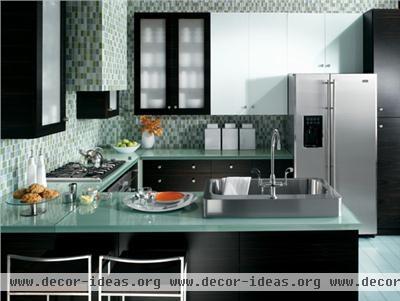 Private Contemporary Kitchen by Ken Kelly, CKD, CBD, CR
