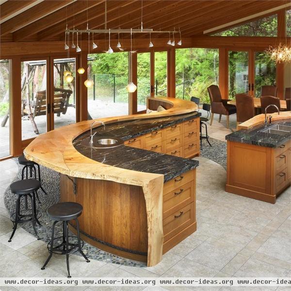 Casual Country/Rustic Kitchen by Ines Hanl