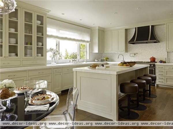 Open Transitional Kitchen by Tineke Triggs
