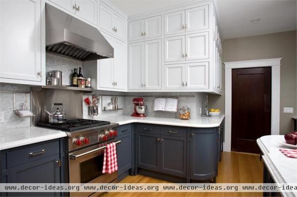 Elegant Traditional Kitchen by Tineke Triggs