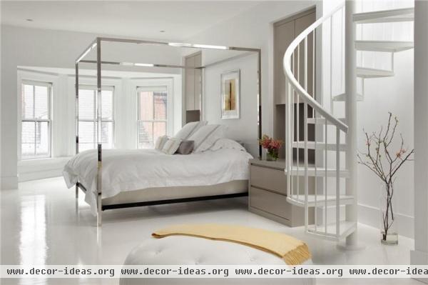 Spare Contemporary Bedroom by William Ruhl & Bradford Walker
