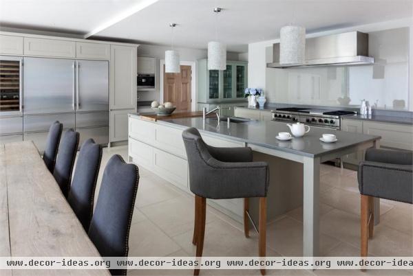 Light Contemporary Kitchen by Jane Stewart