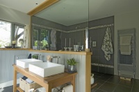 Modern Bathroom
