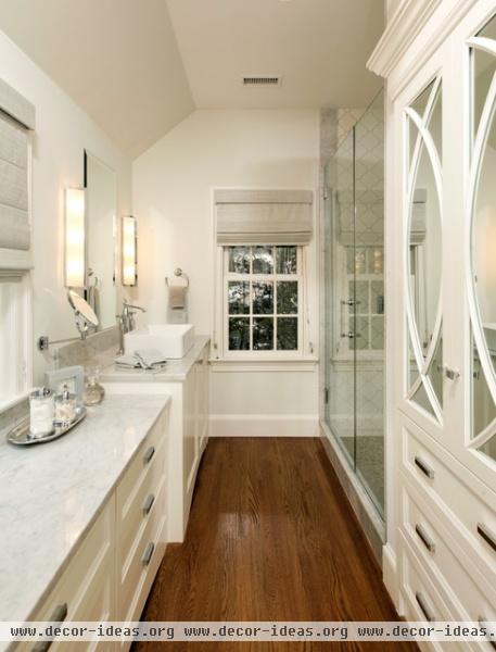 Deluxe in Alexandria - traditional - bathroom - dc metro Deluxe in Alexandria - traditional - bathroom - dc metro