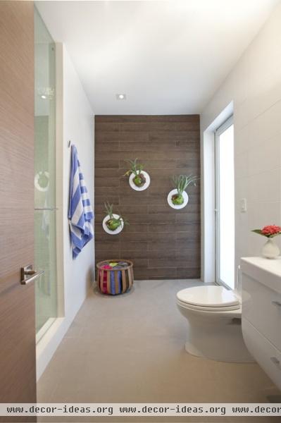 A Modern Miami Home - modern - bathroom - miami A Modern Miami Home - modern - bathroom - miami