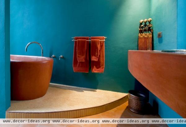 Casa Lluvia Blanca - mediterranean - bathroom - other metro Casa Lluvia Blanca - mediterranean - bathroom - other metro