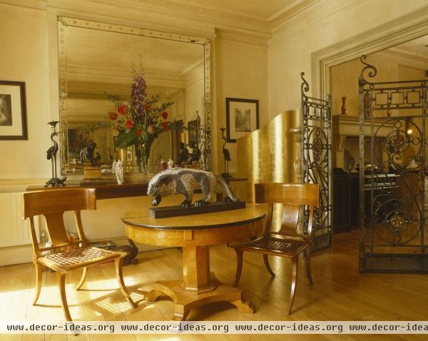Traditional Living Room Traditional Living Room