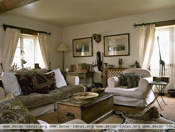 Traditional Living Room