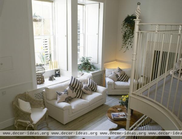Traditional Living Room Traditional Living Room