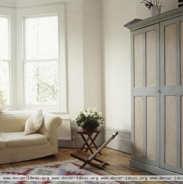 Traditional Living Room