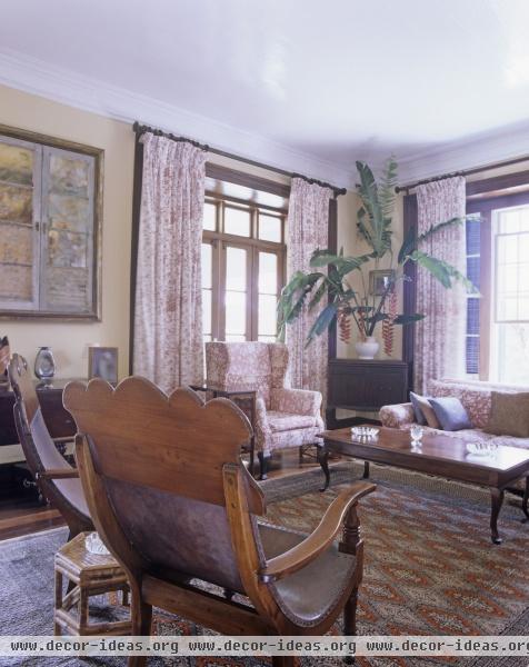 Traditional Living Room Traditional Living Room