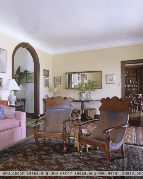 Traditional Living Room Traditional Living Room