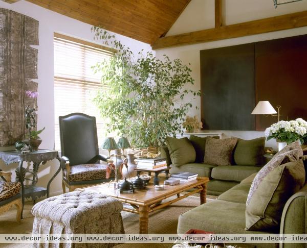 Traditional Living Room