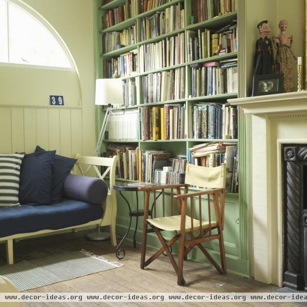 Traditional Living Room