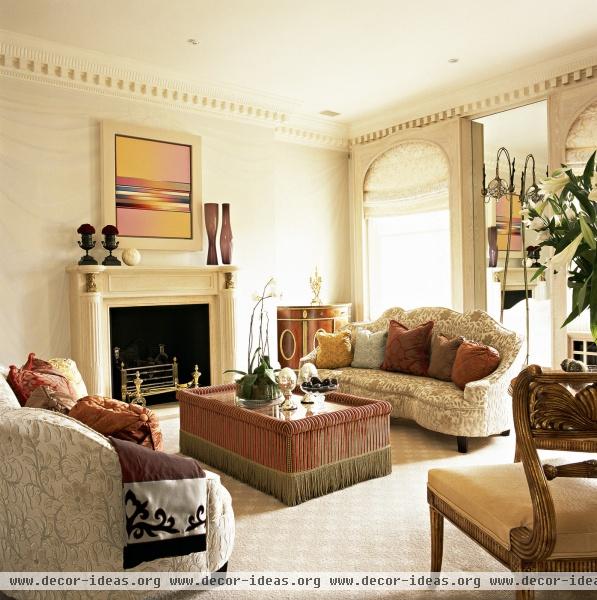 Traditional Living Room