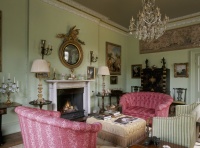 Traditional Living Room