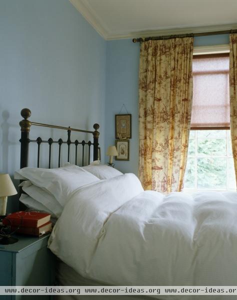 Traditional Bedroom Traditional Bedroom